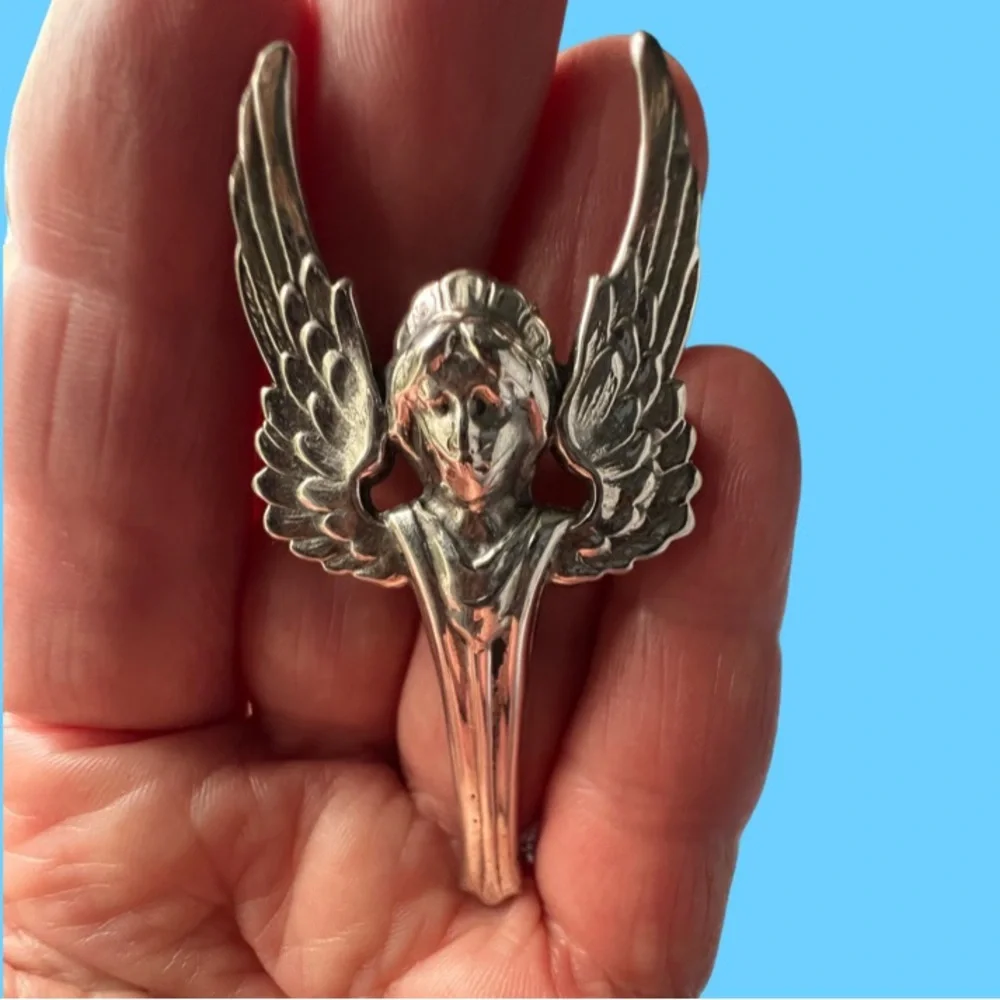 925 Sterling Silver Angel Wing Brooch Pin - Picture 2 of 14